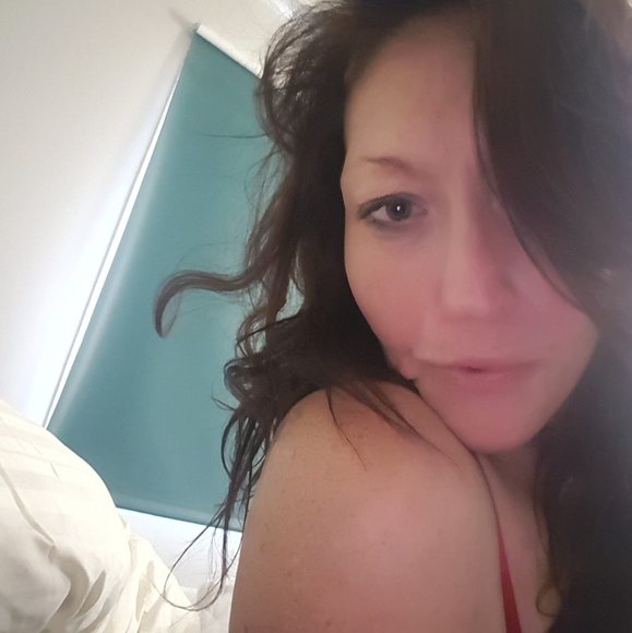 Meet your Posher, Kerri - Picture 1 of 1